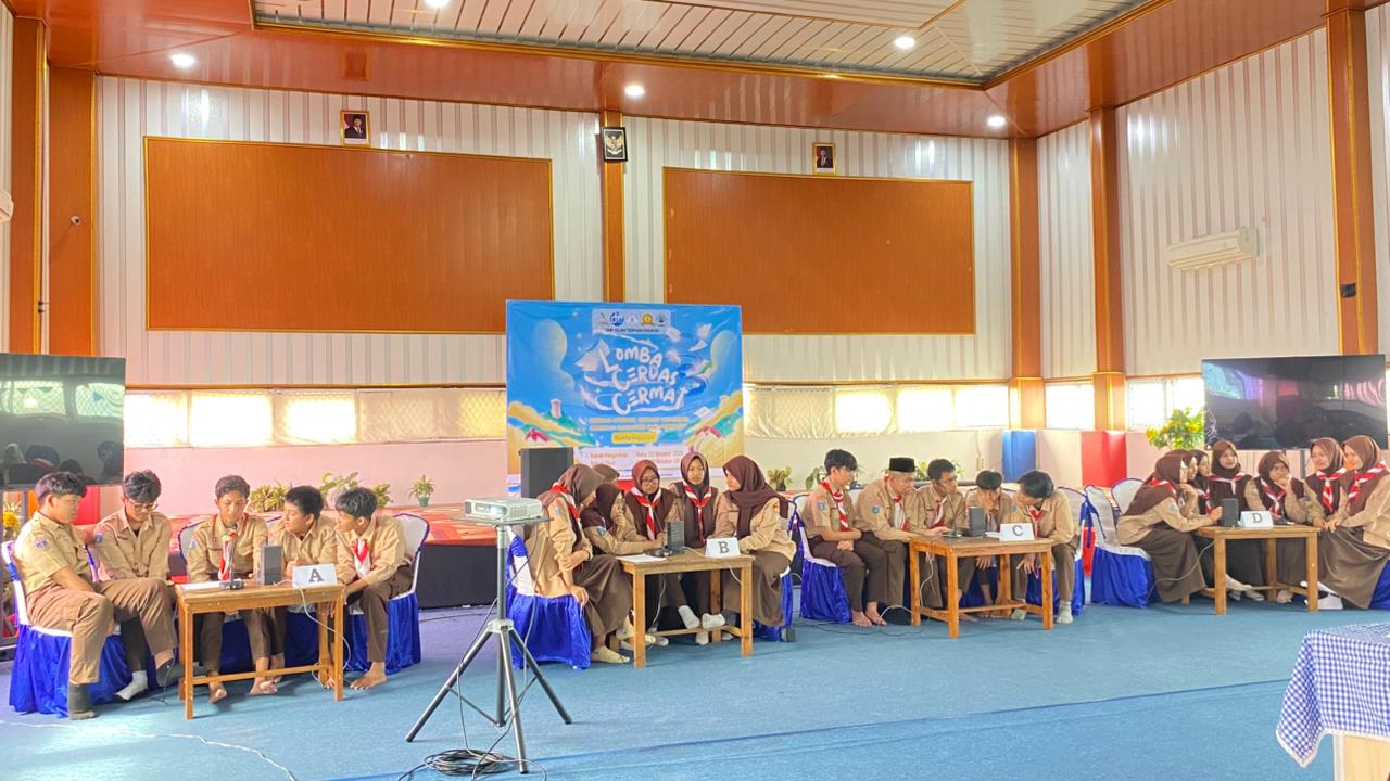 Asah Literasi dan Numerasi, Siswa SMPIT Dauroh Antusias Ikuti Lomba Cerdas Cermat antar Kelas.