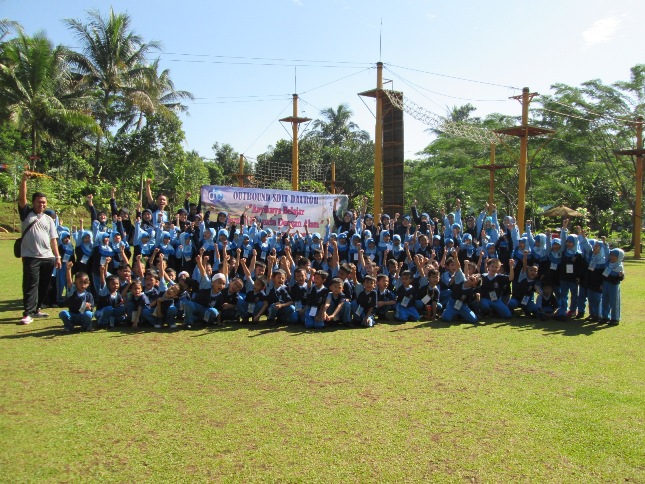 OUTBOND CERIA SDIT DAUROH TAHUN 2014