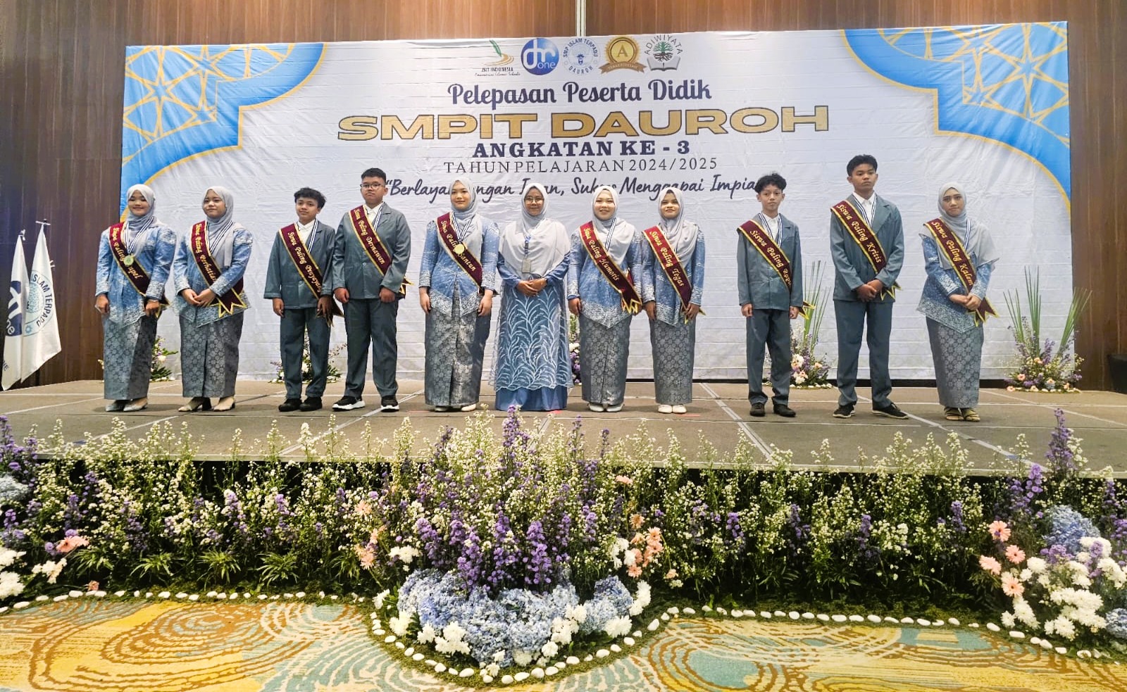 image Doa, Harapan, dan Iman Mengiringi Jejak penuh Makna pada Pelepasan Peserta Didik Kelas 9