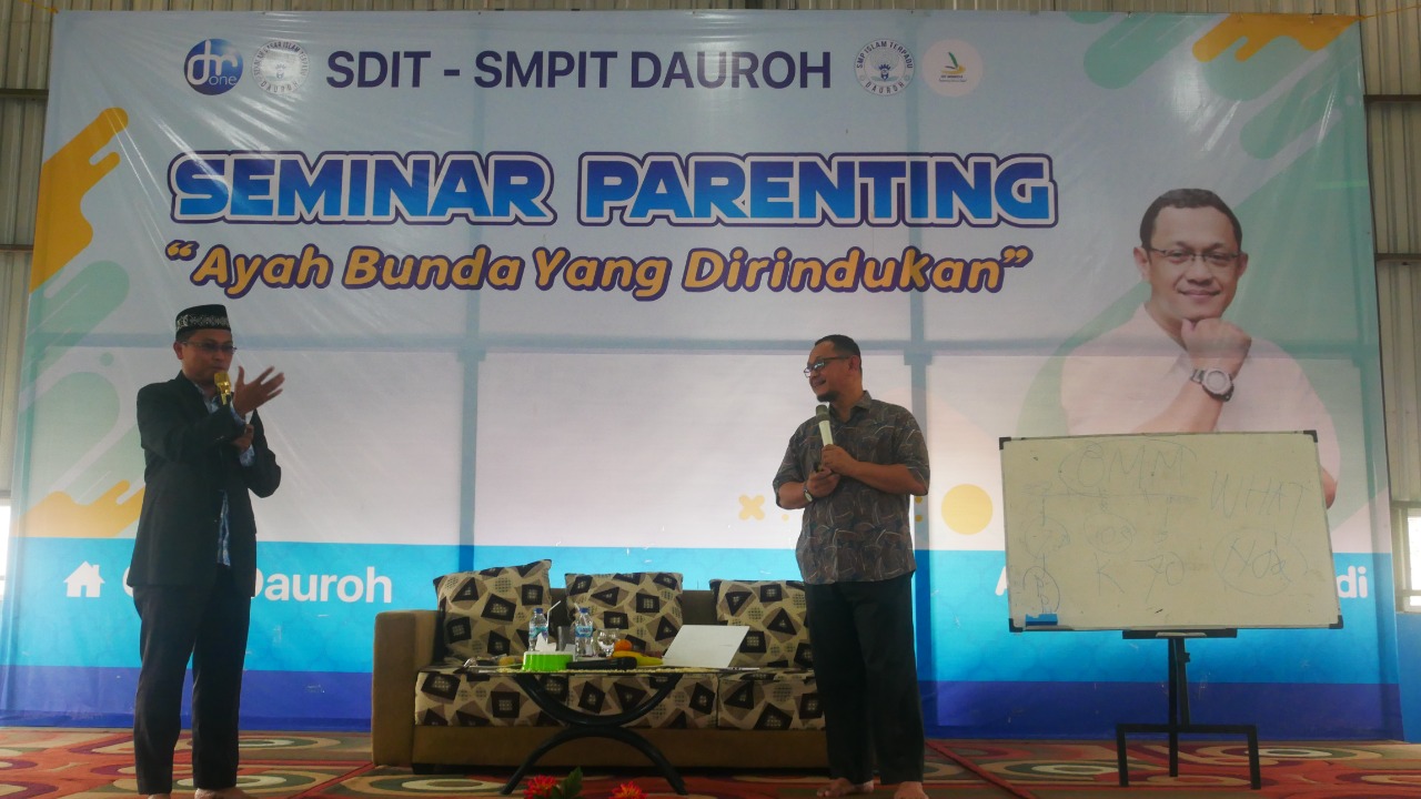 Seminar Parenting "Ayah Bunda yang Dirindukan"
